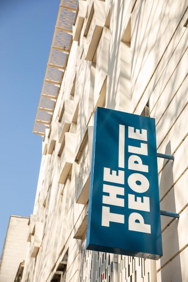 Отель The People - Тур Экстерьер фото